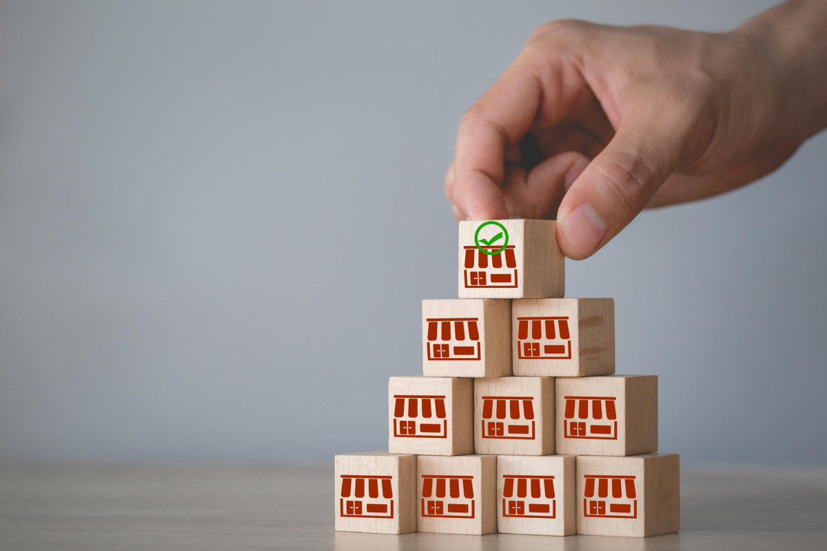 pirámide mostrando la gestión multisucursal